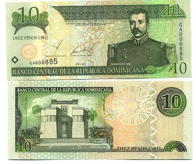 P 168a  Uncirculated Banknotes DOMINICAN  REPUBLIC  10 PESOS 2001  Prefix CB